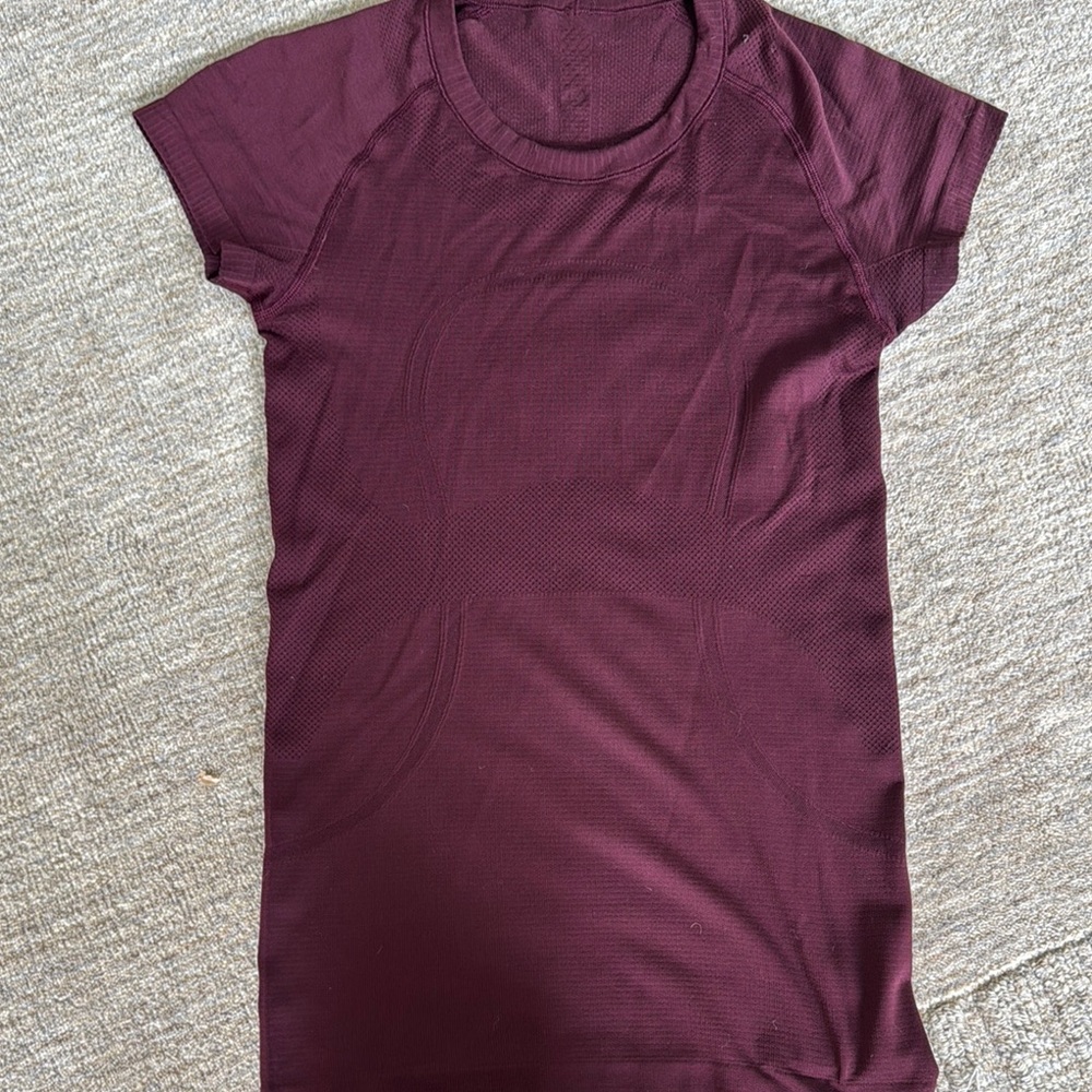 Lululemon swiftly tech top